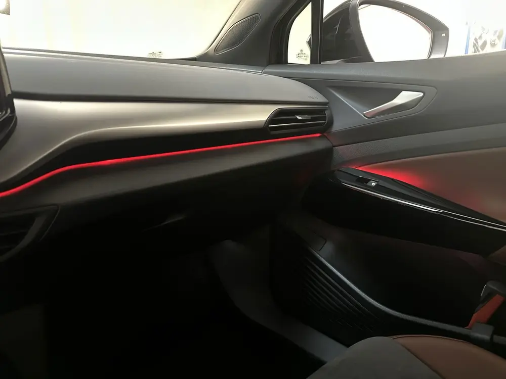 Volkswagen ID.4 Life 77 kWh Camera Sfeerverlichting Stoelver uit 2021, foto 19