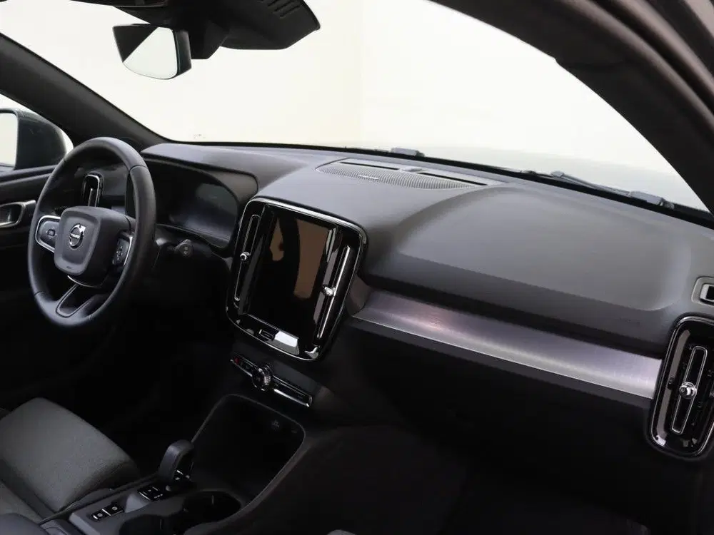 Volvo XC40 B3 Core uit 2025, foto 12