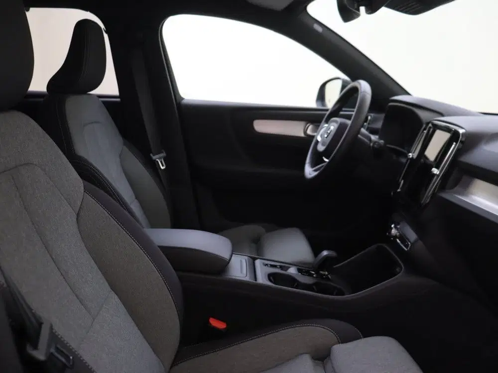 Volvo XC40 B3 Core uit 2025, foto 13