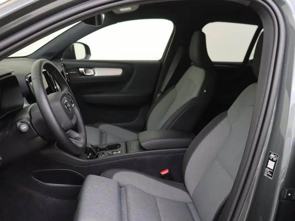 Volvo XC40 B3 Core uit 2025, foto 16