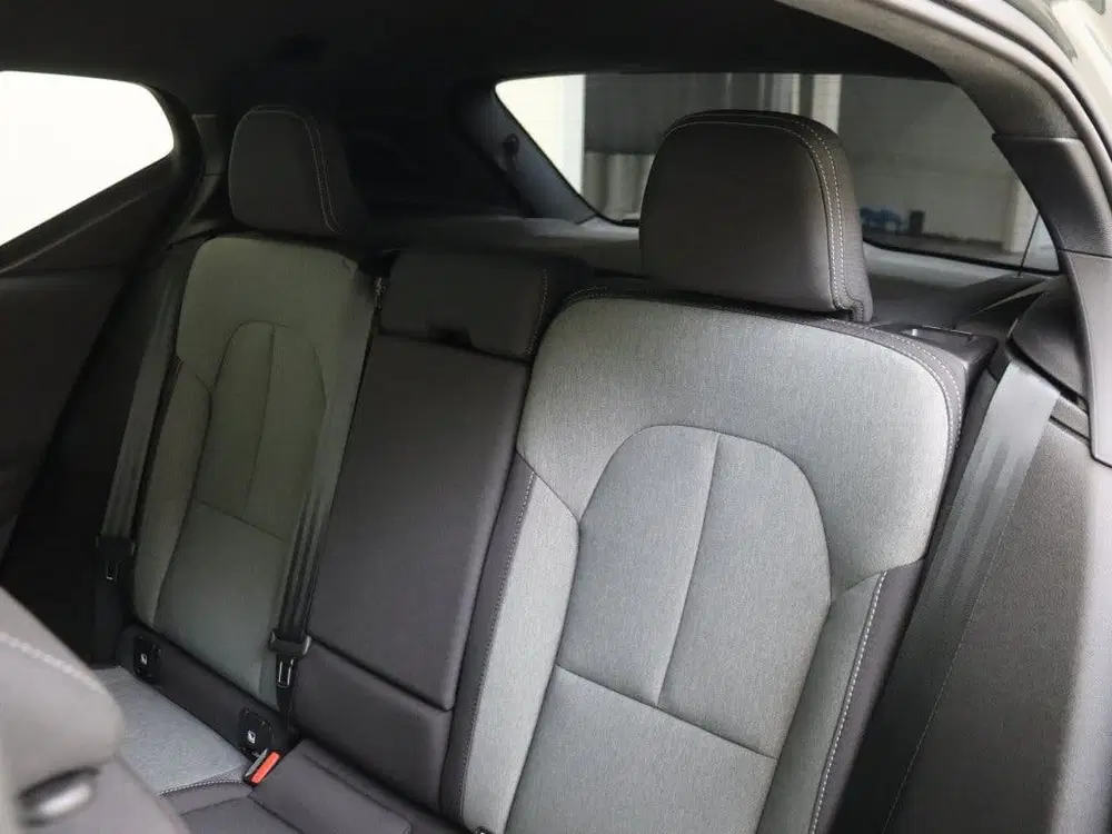 Volvo XC40 B3 Core uit 2025, foto 7