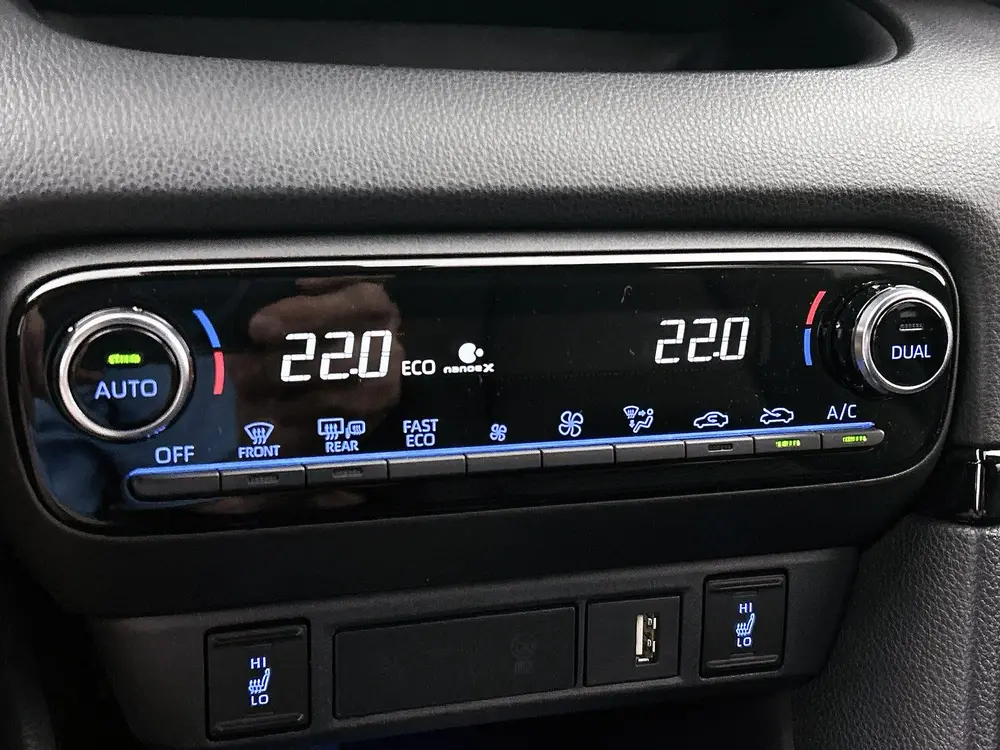 Toyota Yaris 1.5 Hybrid Style uit 2023, foto 11