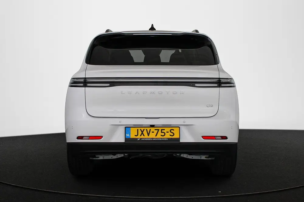 Leapmotor C10 Design REEV 28.4 kWh uit 2026, foto 16