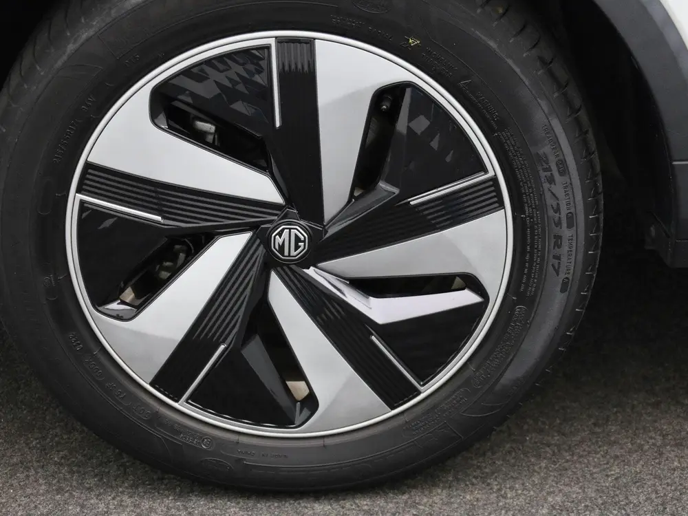 MG ZS EV Standard Range Luxury 50 kWh | Apple Carplay/Androi uit 2022, foto 13