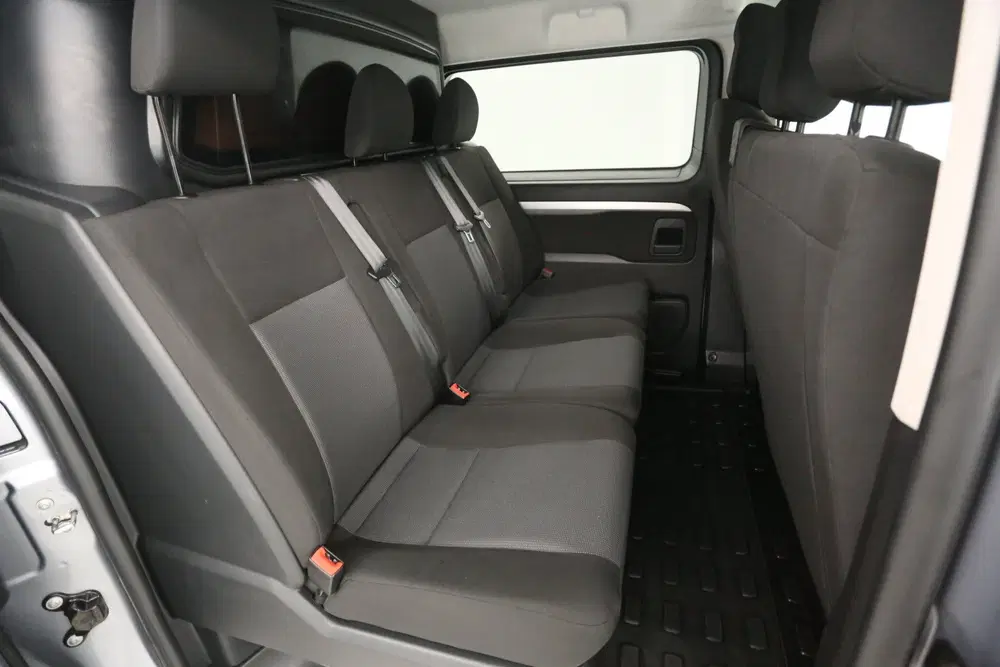 Opel Vivaro Citroën Jumpy 2.0 BlueHDI I L3H1 uit 2021, foto 3