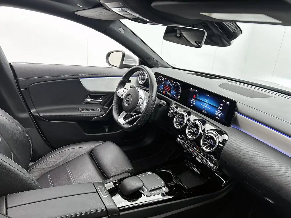 Mercedes-Benz CLA Klasse 250 e AMG Plug-In Hybride uit 2022, foto 7