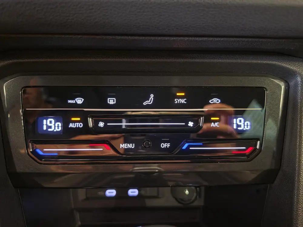 Volkswagen Tiguan 1.5 TSI R-Line Business+ | Panoramadak | C uit 2021, foto 13
