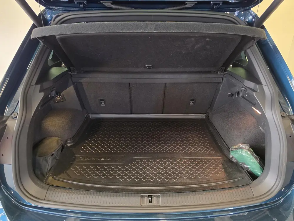 Volkswagen Tiguan 1.5 TSI R-Line Business+ | Panoramadak | C uit 2021, foto 9