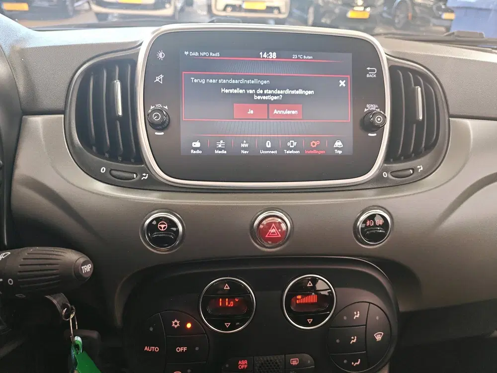 Fiat 500 1.0 Hybrid 70pk Sport uit 2021, foto 11