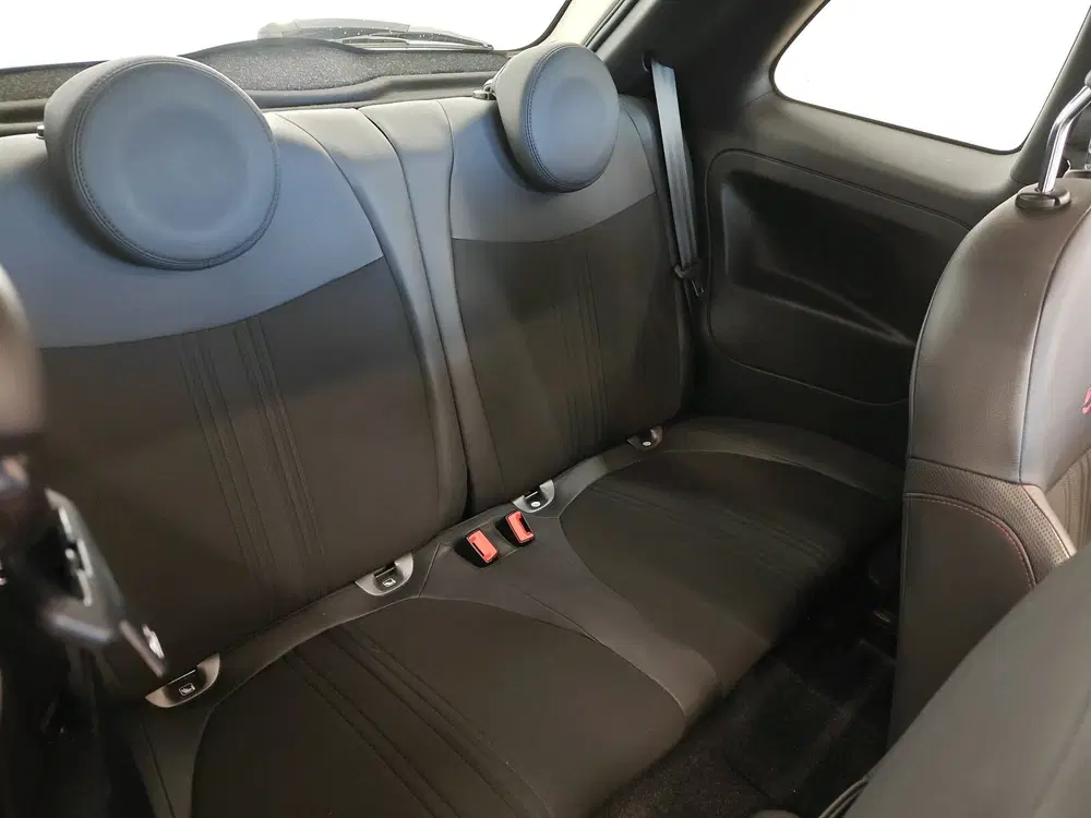 Fiat 500 1.0 Hybrid 70pk Sport uit 2021, foto 13