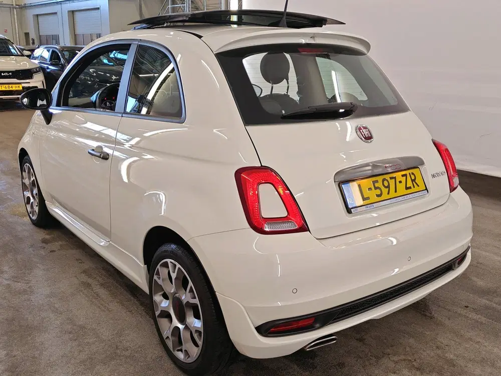 Fiat 500 1.0 Hybrid 70pk Sport uit 2021, foto 2