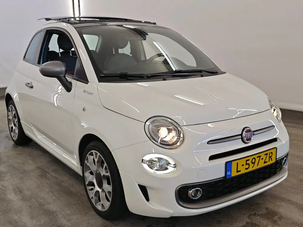 Fiat 500 1.0 Hybrid 70pk Sport uit 2021, foto 4