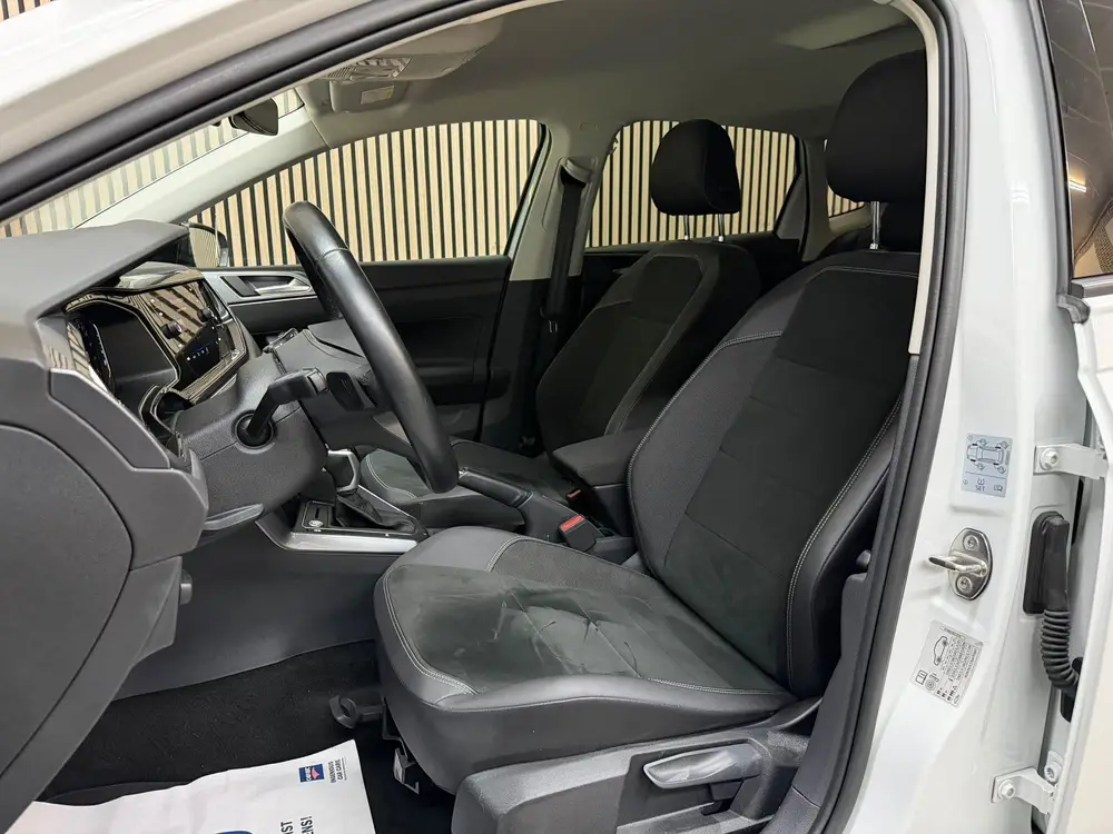 Volkswagen Polo 1.0 TSI R-Line 2022 DSG IQ-LIGHT CAMERA CRUI uit 2022, foto 13