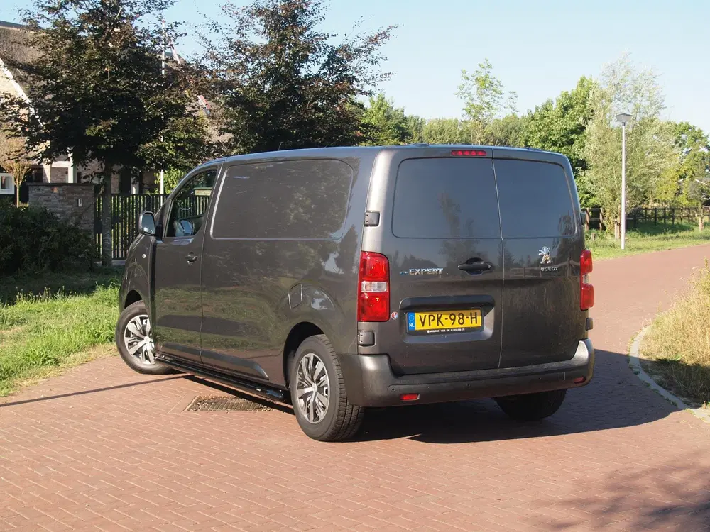 Peugeot Expert Standard Premium 75 kWh uit 2022, foto 2