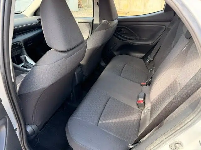 Toyota Yaris 1.5 Hybrid Active uit 2023, foto 11
