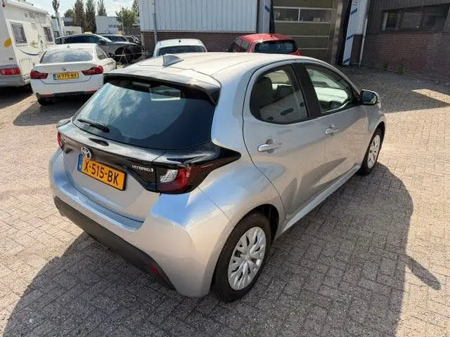 Toyota Yaris 1.5 Hybrid Active uit 2023, foto 7