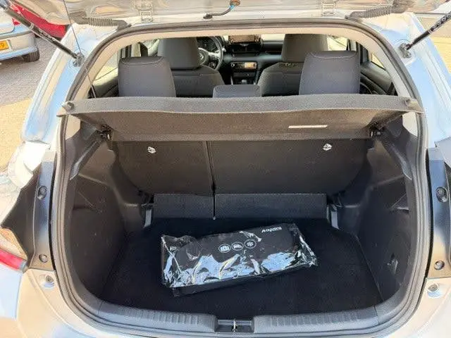 Toyota Yaris 1.5 Hybrid Active uit 2023, foto 9
