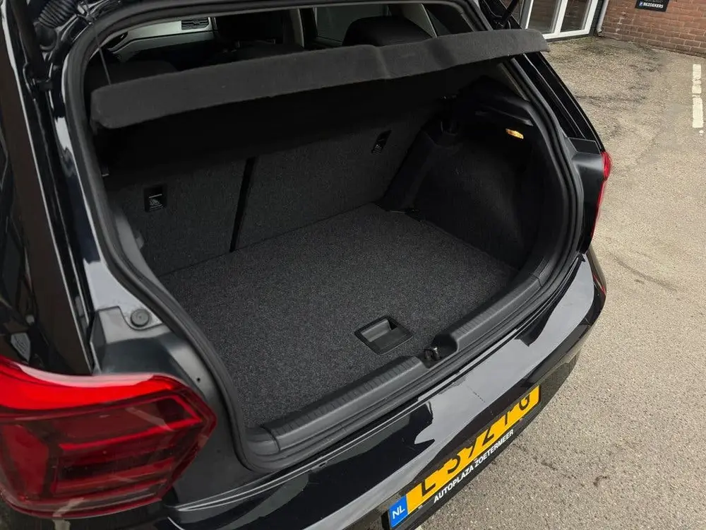 Volkswagen Polo 1.0 TSI R-Line Edition uit 2021, foto 8