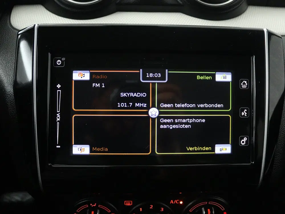Suzuki Swift 1.2 Select Smart Hybrid uit 2024, foto 9