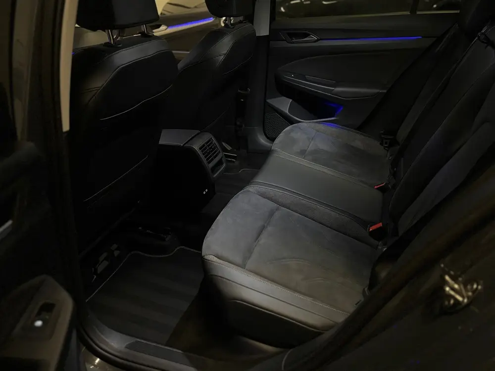 Volkswagen Golf 8.5 1.5 eTSI |Cam|ACC|Sfeerverlichting|Trekh uit 2024, foto 16