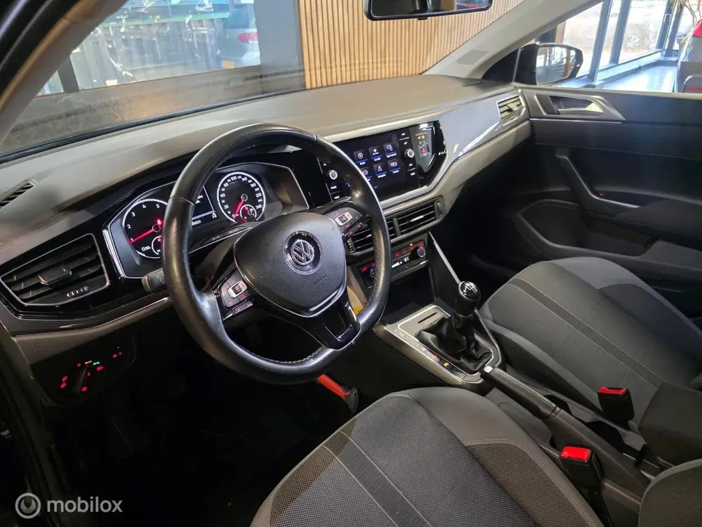 Volkswagen Polo 1.0 TSI Highline Business R-Line 1e Eig Deal uit 2020, foto 17