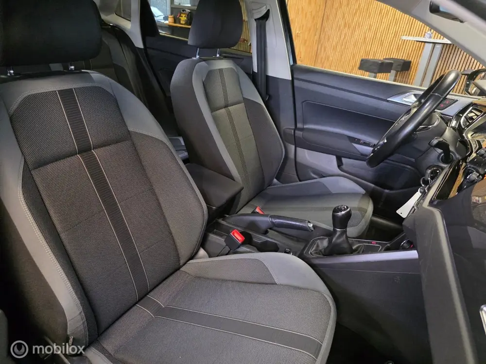 Volkswagen Polo 1.0 TSI Highline Business R-Line 1e Eig Deal uit 2020, foto 20
