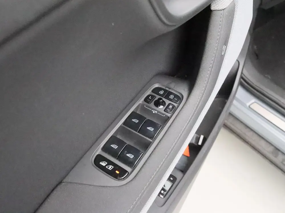 Polestar 2 Long Range Dual Motor 408PK 78kWh 91 uit 2021, foto 19