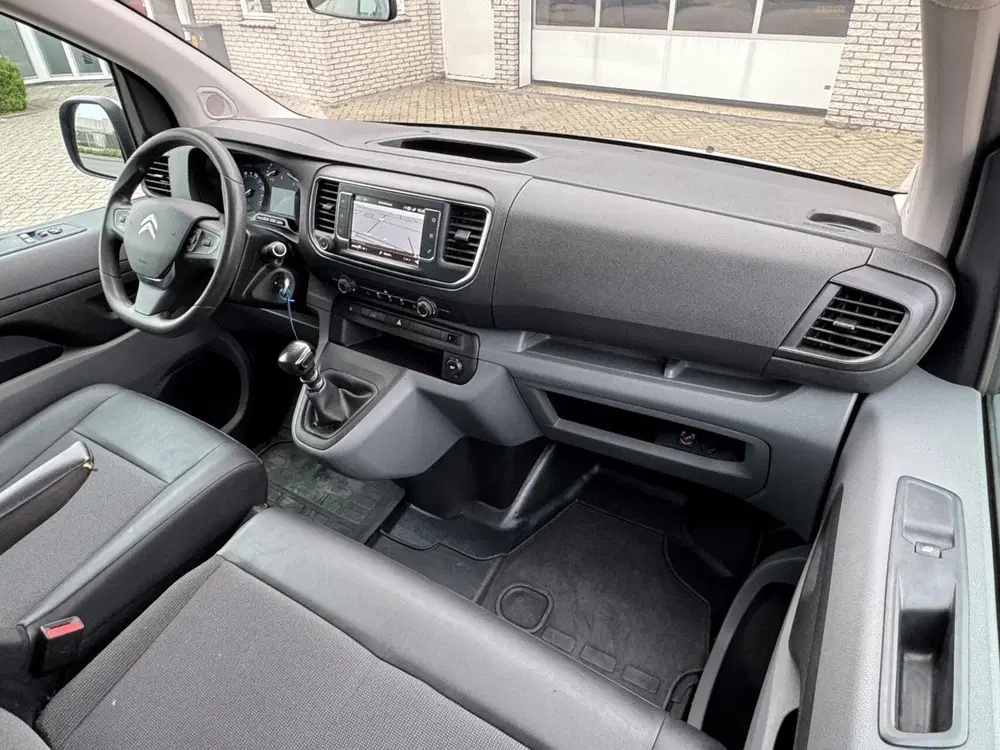Citroën Jumpy Citroen Jumpy 2.0 BlueHDI 120pk M Driver T uit 2020, foto 12