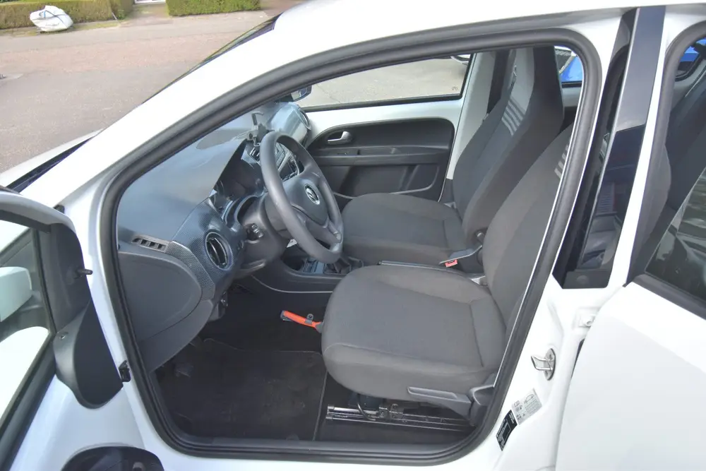 Volkswagen Up! 1.0 BMT move up! , CLIMATR , CR CONTROL , A U uit 2020, foto 20