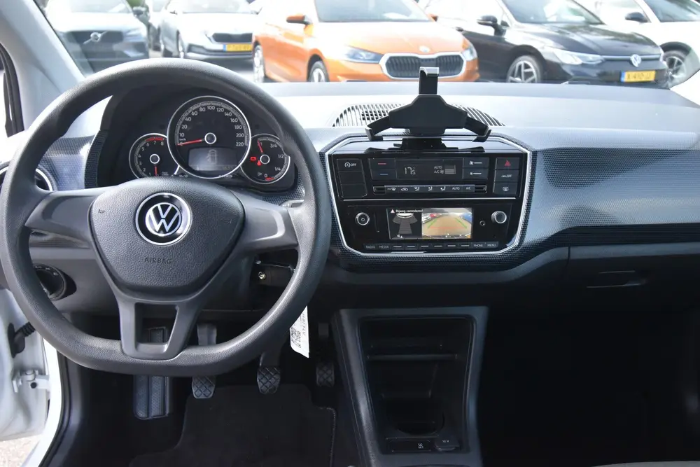 Volkswagen Up! 1.0 BMT move up! , CLIMATR , CR CONTROL , A U uit 2020, foto 3