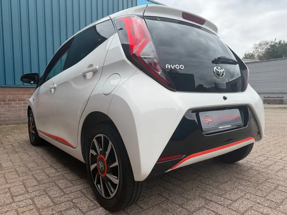 Toyota Aygo 1.0 VVT-i x-cite Cabriodak, 1e eigenaar dealer o uit 2019, foto 10