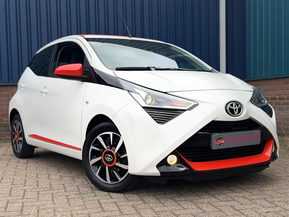 Toyota Aygo 1.0 VVT-i x-cite Cabriodak, 1e eigenaar dealer o uit 2019, foto 3