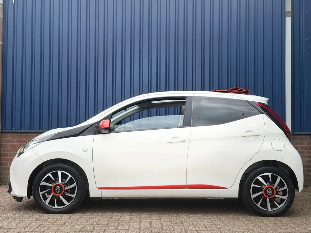 Toyota Aygo 1.0 VVT-i x-cite Cabriodak, 1e eigenaar dealer o uit 2019, foto 7