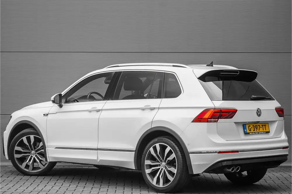 Volkswagen Tiguan 1.5 TSI DSG R-Line Pano ACC Camera CarPlay uit 2019, foto 11