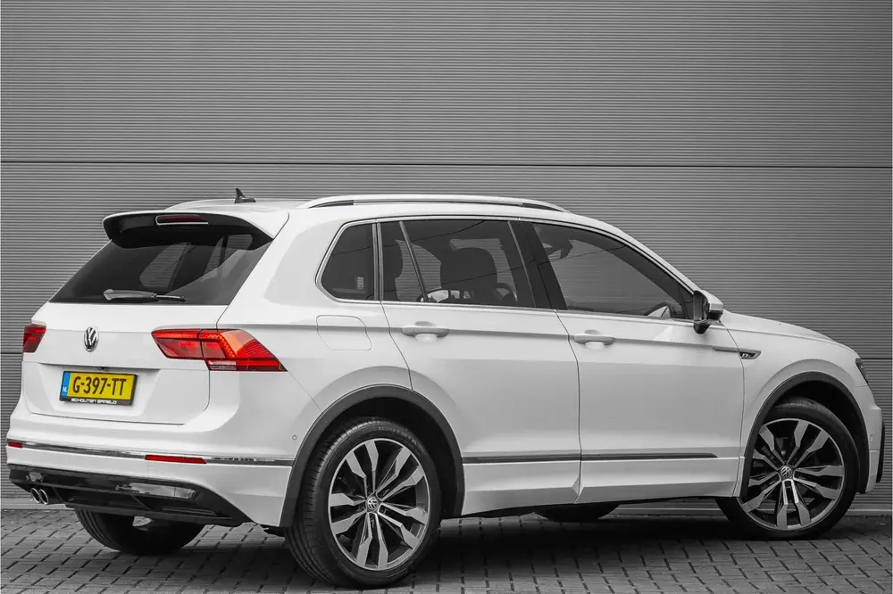 Volkswagen Tiguan 1.5 TSI DSG R-Line Pano ACC Camera CarPlay uit 2019, foto 13