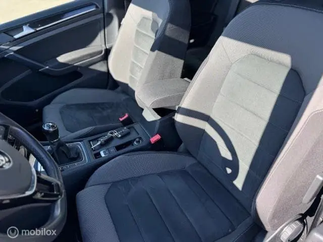 Volkswagen Golf 1.5 TSI Highline Business R uit 2019, foto 18