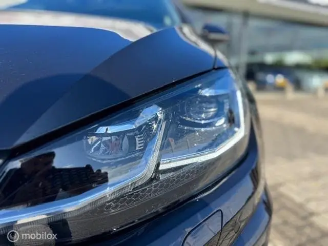 Volkswagen Golf 1.5 TSI Highline Business R uit 2019, foto 4