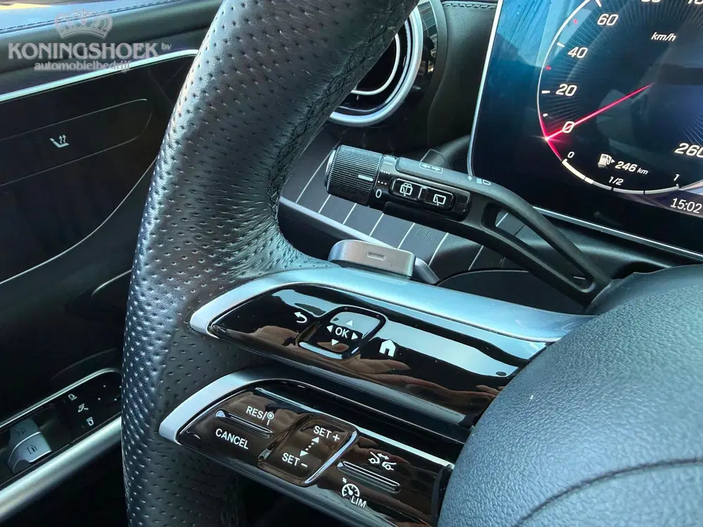 Mercedes-Benz C-Klasse 300 e AMG Line uit 2022, foto 17
