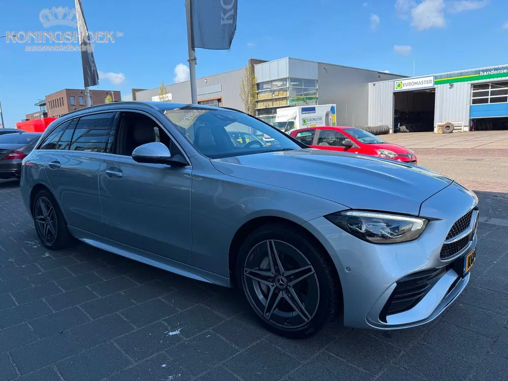 Mercedes-Benz C-Klasse 300 e AMG Line uit 2022, foto 3