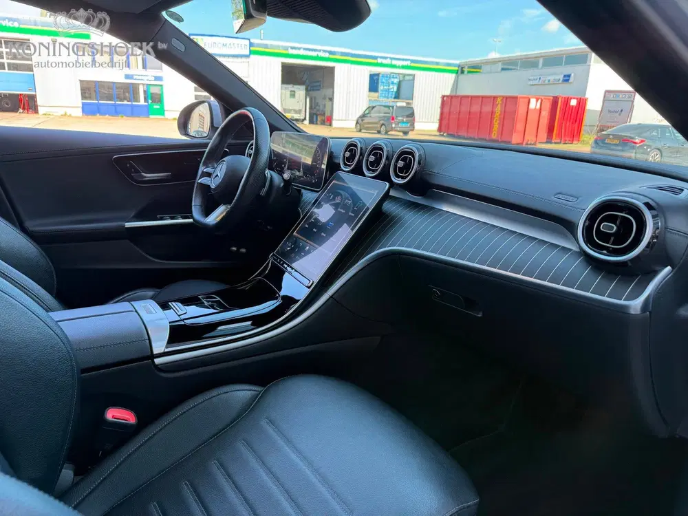 Mercedes-Benz C-Klasse 300 e AMG Line uit 2022, foto 4