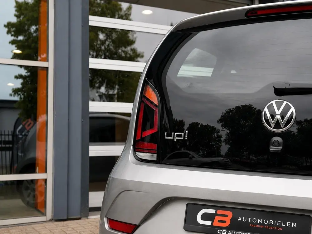 Volkswagen Up! 1.0 | Facelift | Airco | Regensensor | Dealer uit 2021, foto 13