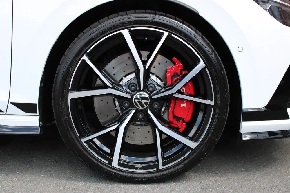 Volkswagen Golf 2.0 TSI 300PK GTI CLUBSPORT |AKRAPOVIC|PANO uit 2025, foto 4