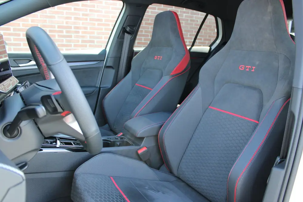 Volkswagen Golf 2.0 TSI 300PK GTI CLUBSPORT |AKRAPOVIC|PANO uit 2025, foto 5