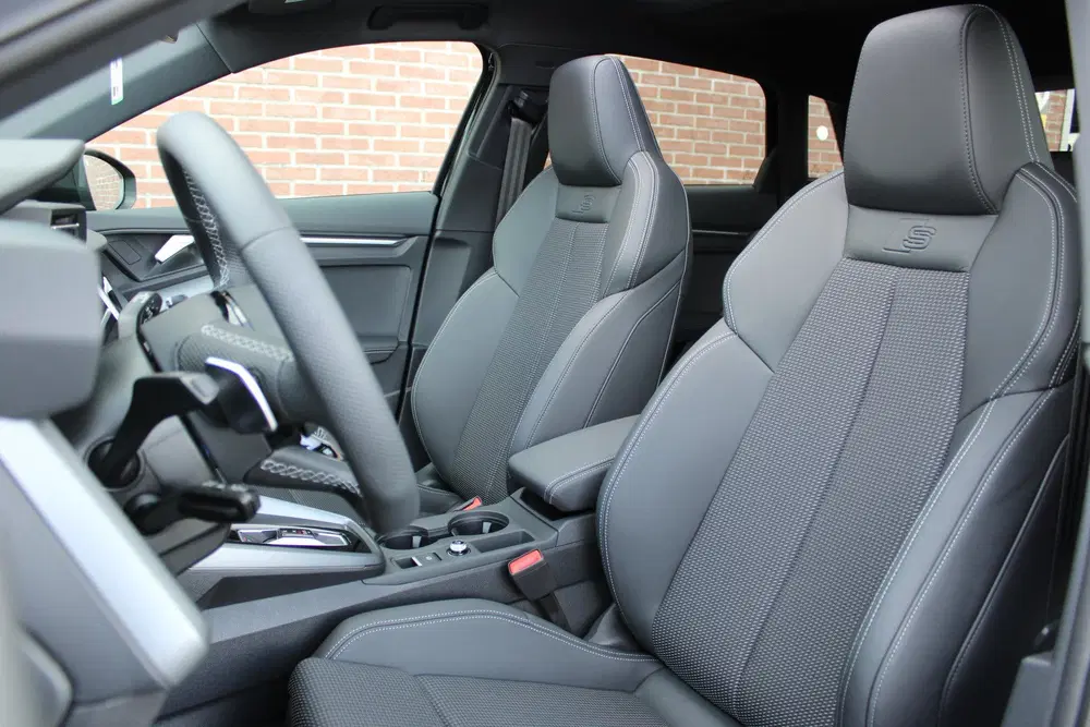 Audi A3 45 TFSI e 272PK S edition Competition uit 2025, foto 3