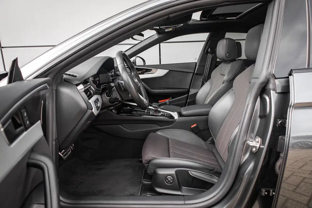 Audi A5 40 TFSI 204pk S Edition Competition uit 2023, foto 5