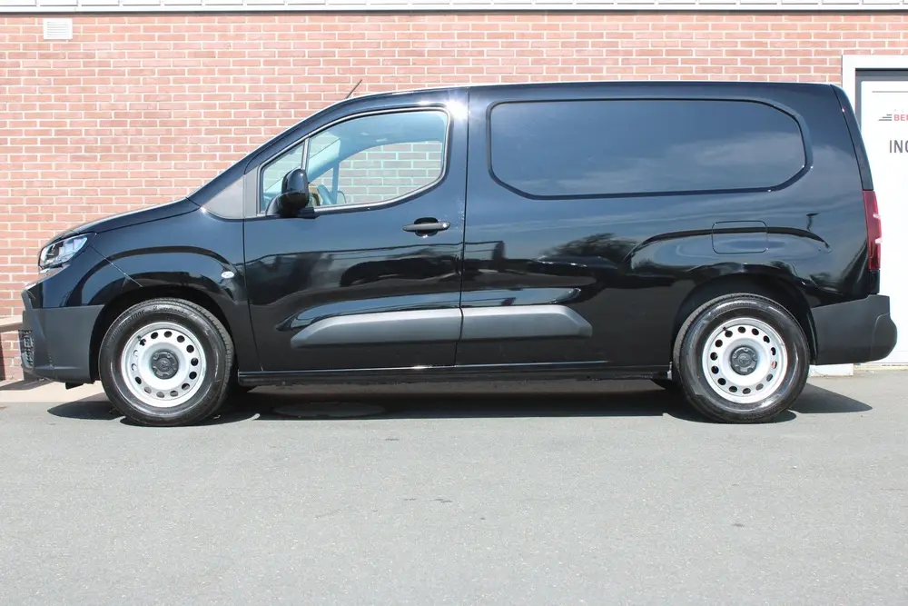 Toyota Proace City Challenger Long 50 kWh 136PK uit 2025, foto 2