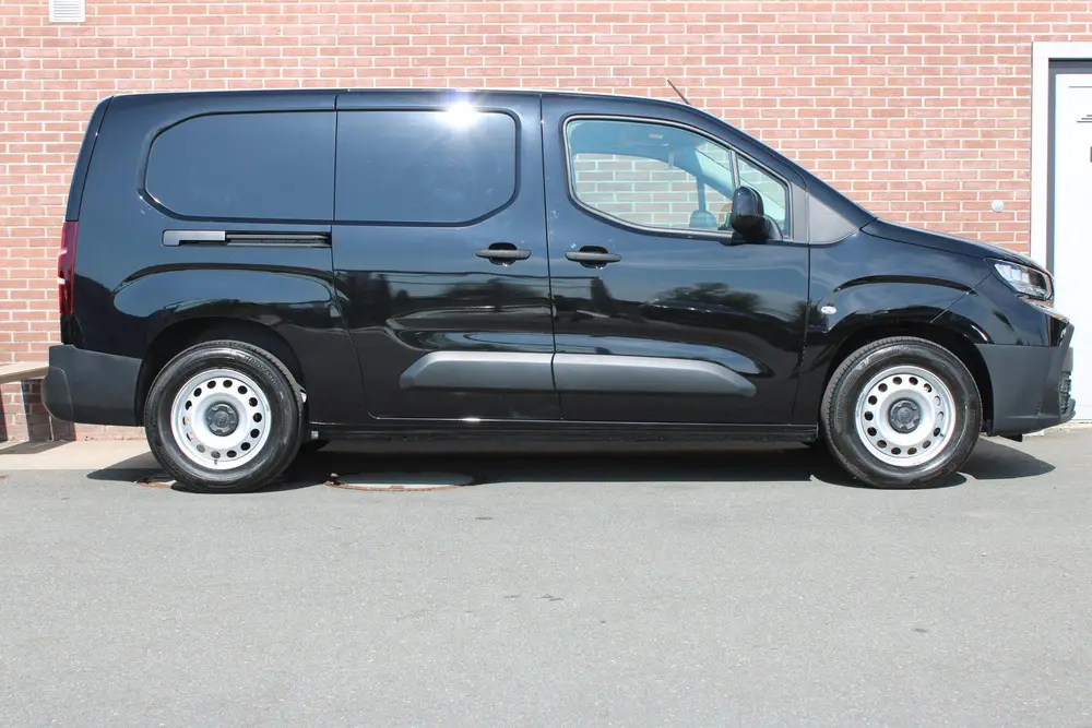 Toyota Proace City Challenger Long 50 kWh 136PK uit 2025, foto 3