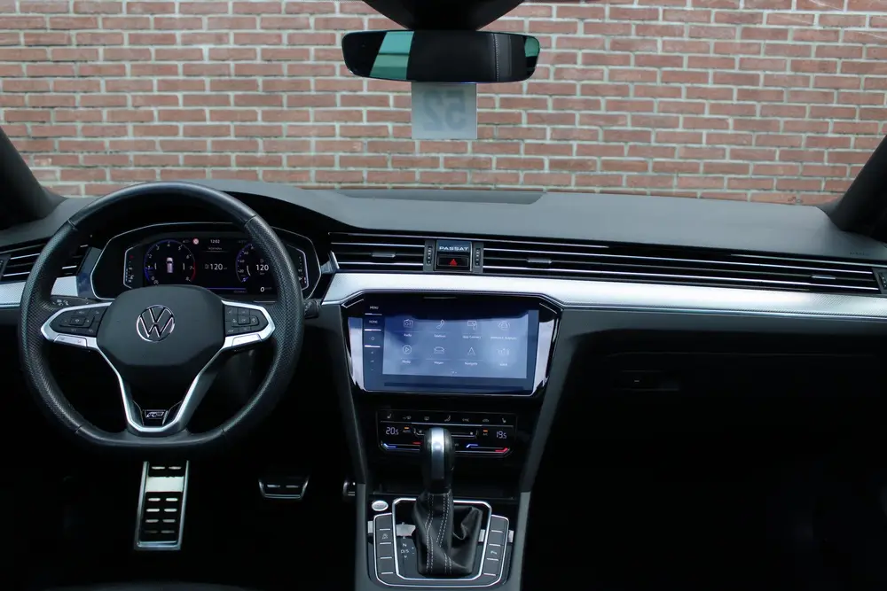 Volkswagen Passat Variant 1.5 TSI 150PK R-Line Business |PAN uit 2023, foto 16