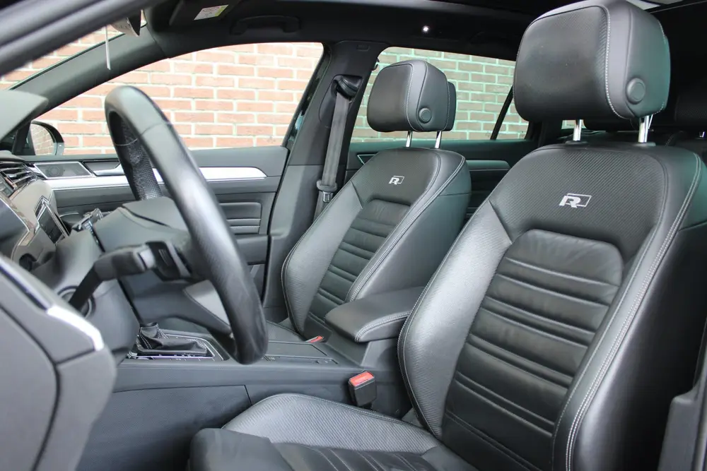 Volkswagen Passat Variant 1.5 TSI 150PK R-Line Business |PAN uit 2023, foto 3