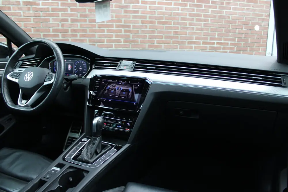 Volkswagen Passat Variant 1.5 TSI 150PK R-Line Business |PAN uit 2023, foto 4
